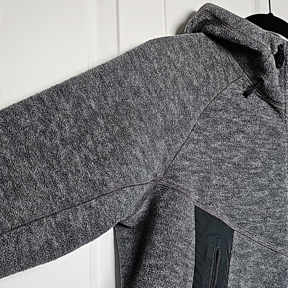 REI XS/S fleece zip up, charcoal grey/black - Picture 7 of 16